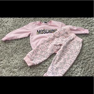 Moschino toddler girls 2T sweatsuit set ADORABLE!
